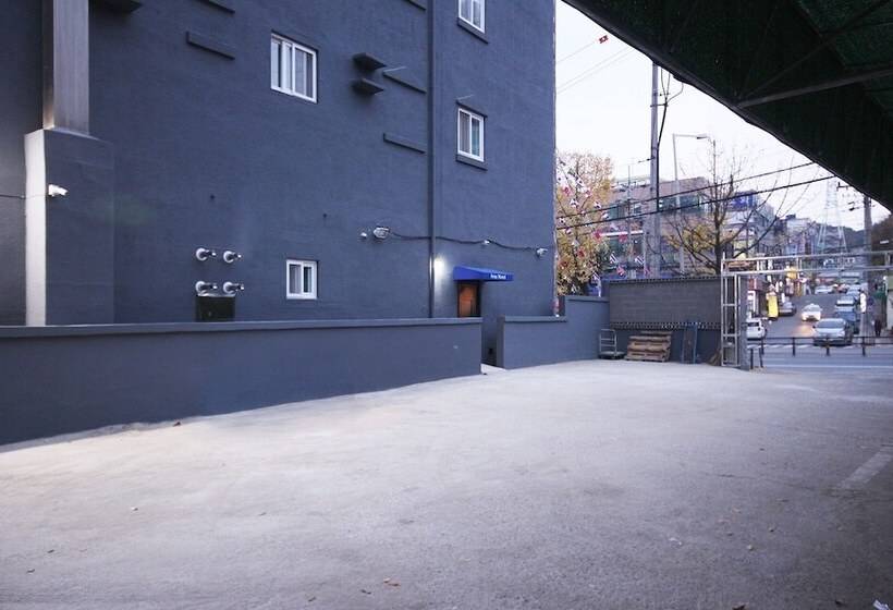 모텔 Daegu Daegok Jeep