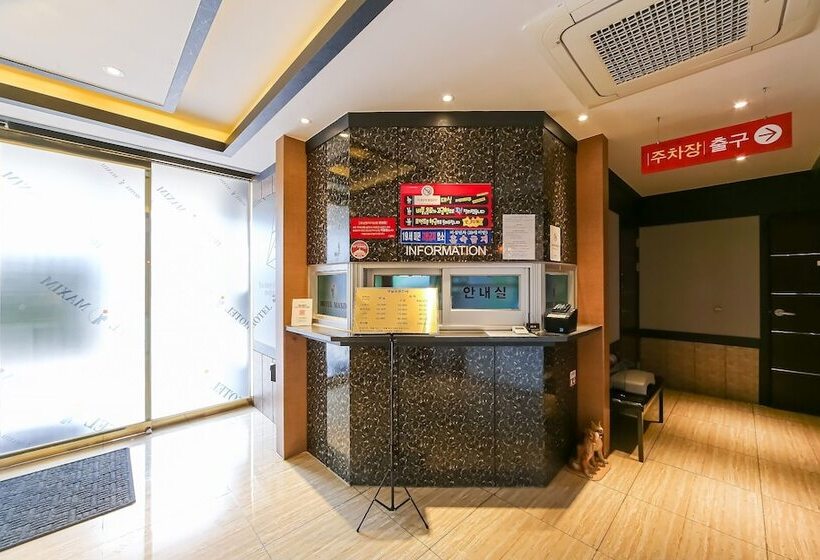 Мотель Daegu Sungseo Hotel Maxim