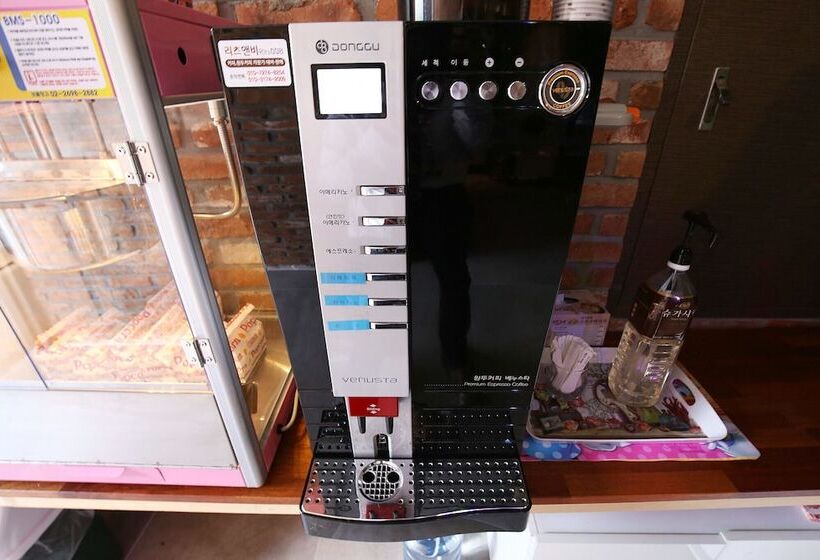 모텔 Daejeon Jungri Some