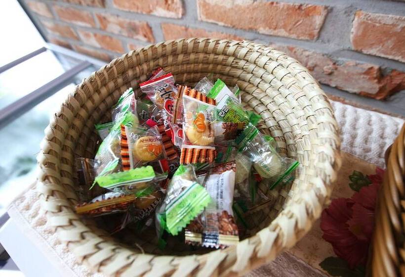 모텔 Daejeon Jungri Some