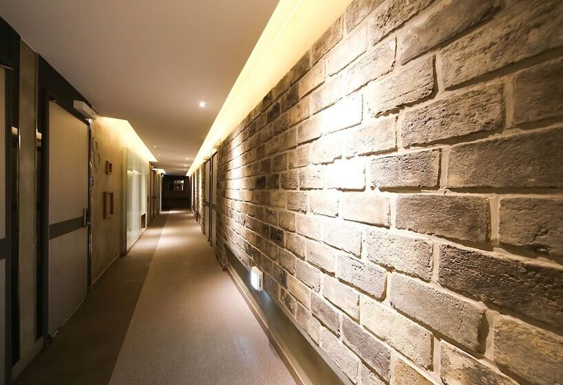 汽车旅馆  Deagu Seongseo Touch