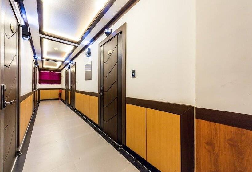 Мотель Gangneung Central