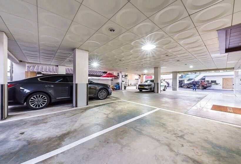 Мотель Gangneung Central