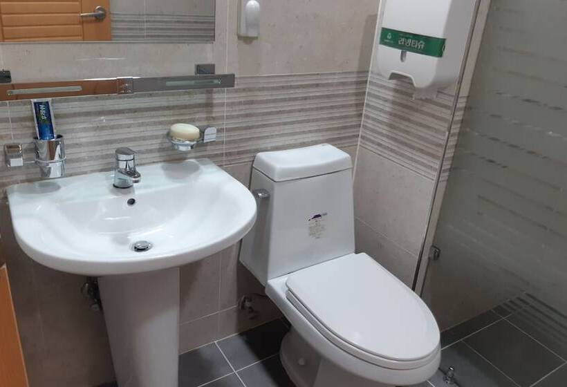 Мотель Gangneung Central