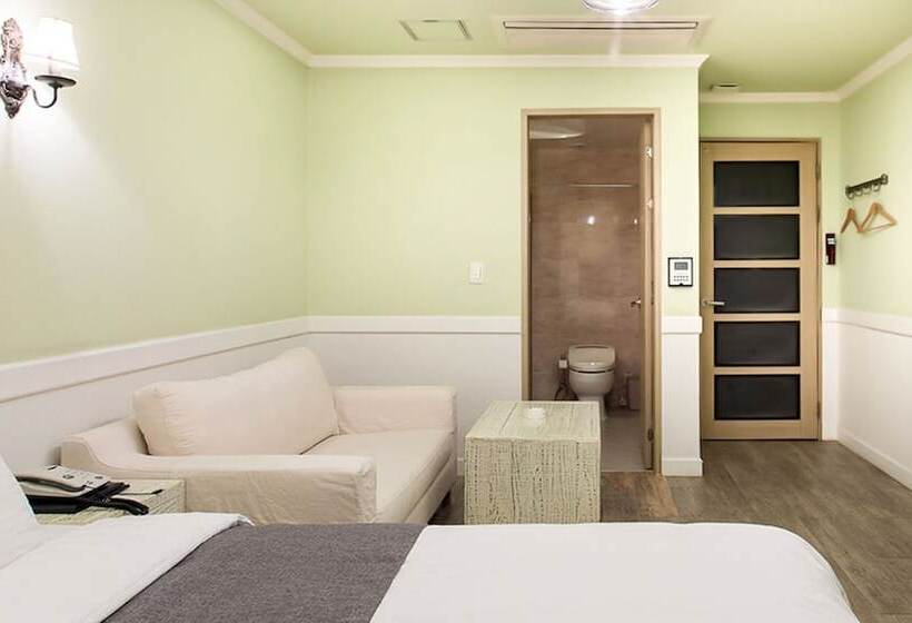 فندق على الطريق Gangneung Pine Hill