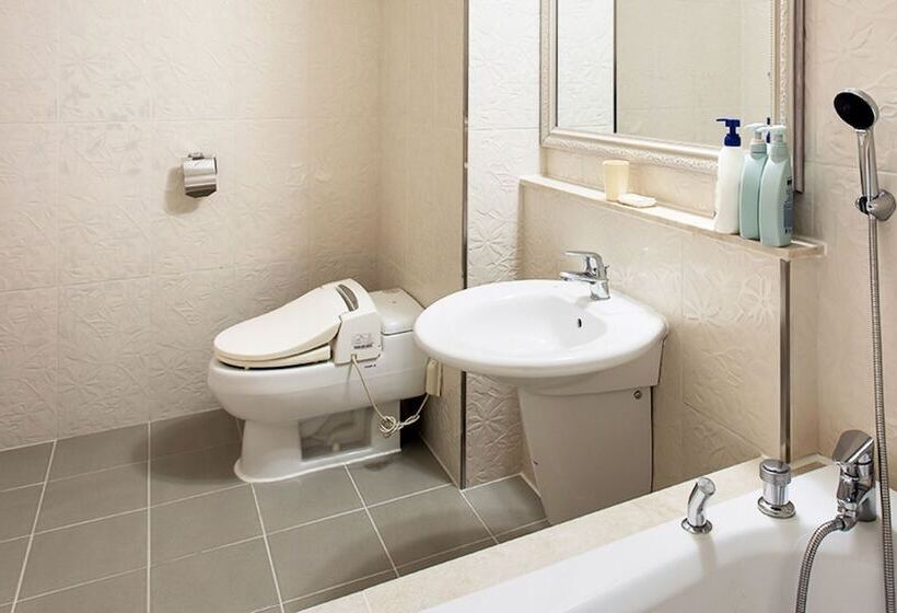 فندق على الطريق Gangneung Pine Hill