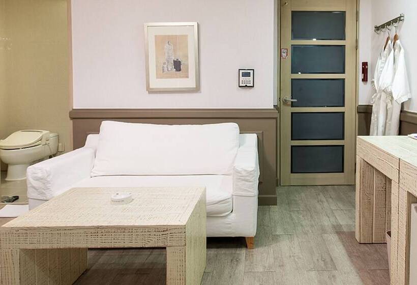 فندق على الطريق Gangneung Pine Hill