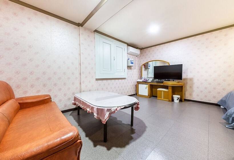 Мотель Gangneung Shyll