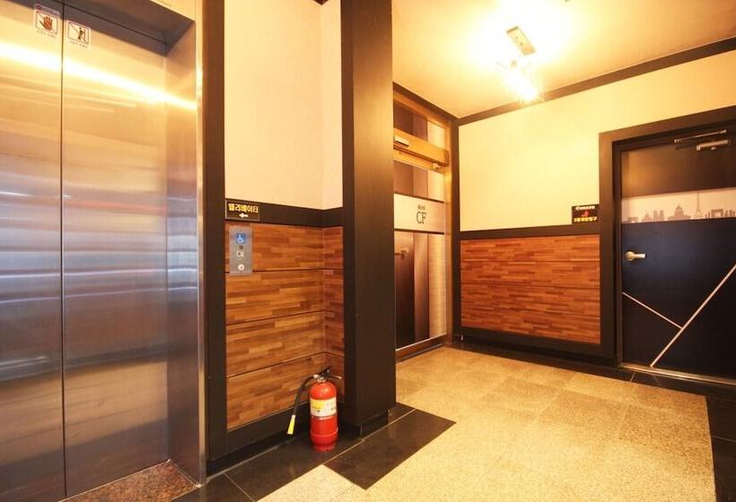 汽车旅馆  Geochang Cf