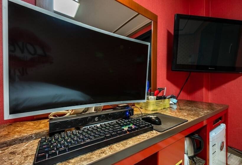 فندق على الطريق Geojedo Gohyeon Surim