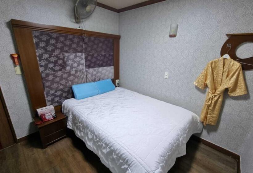 מוטל Gimcheon Gavin