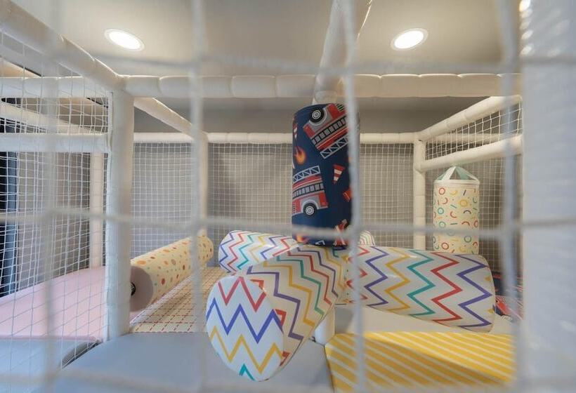 מוטל Gimhae Eobangdong Denbasta Kids Land