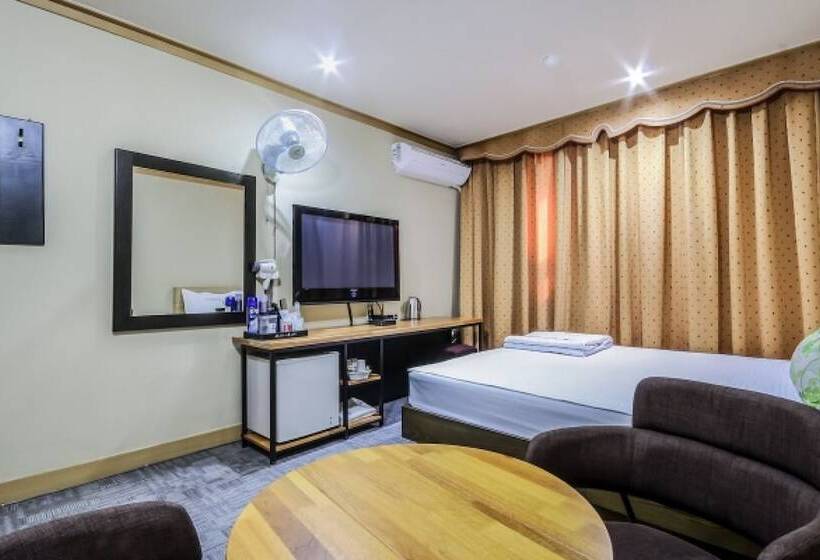 מוטל Gimhae Eobangdong Denbasta Kids Land