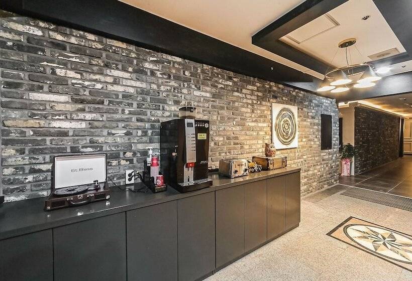 Мотель Gimhae Jangyu Hotel Ryu