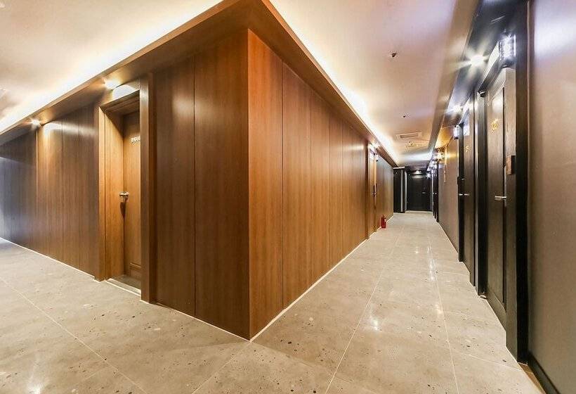 Мотель Gimhae Jangyu Hotel Ryu