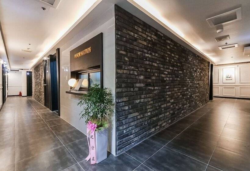 Мотель Gimhae Jangyu Hotel Ryu