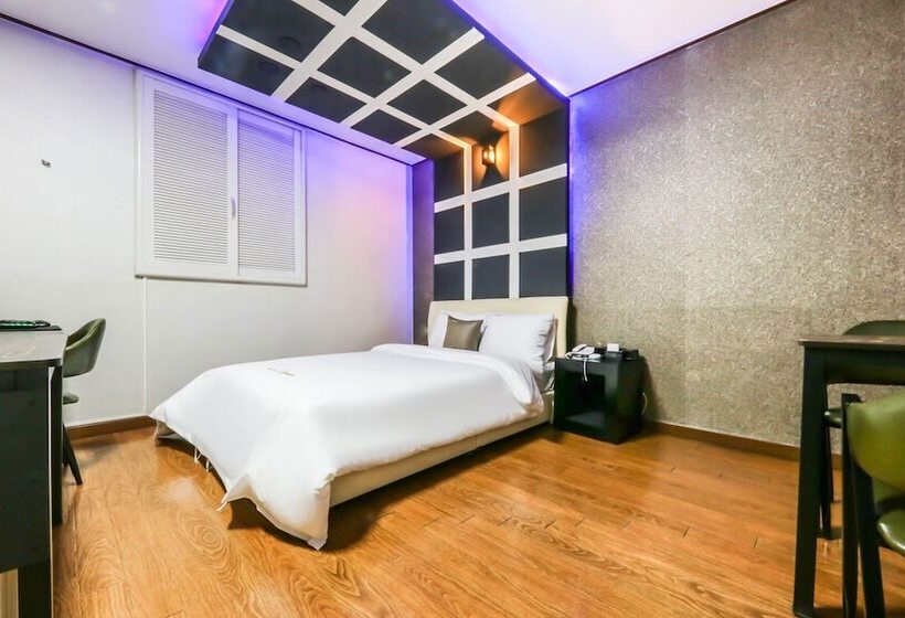 Motel Good Time At Gyeryong