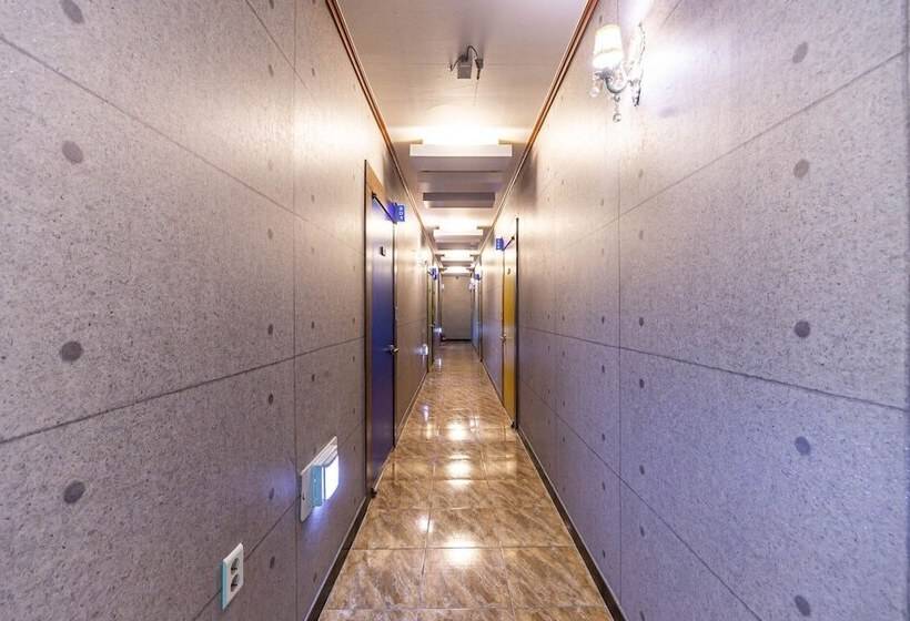 모텔 Gumi Bonggok Dong Jjak