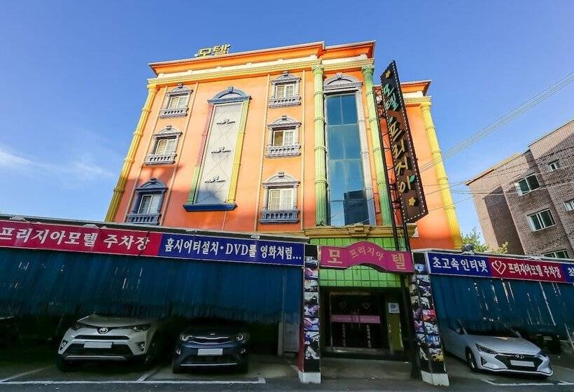 מוטל Gumi Wonpyeong Freesia