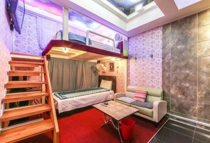 فندق على الطريق Gumi Wonpyeong Freesia