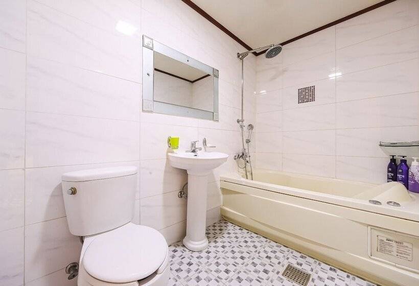 מוטל Gumi Wonpyeong Freesia