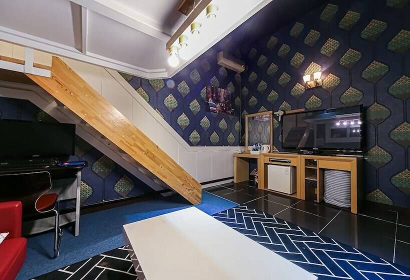 מוטל Gumi Wonpyeong Freesia