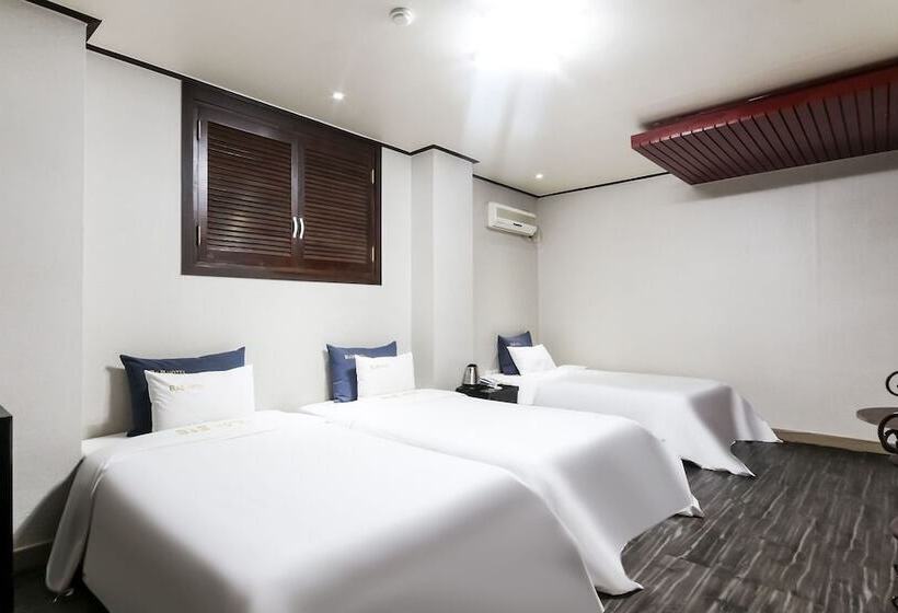 מוטל Gunsan B And B