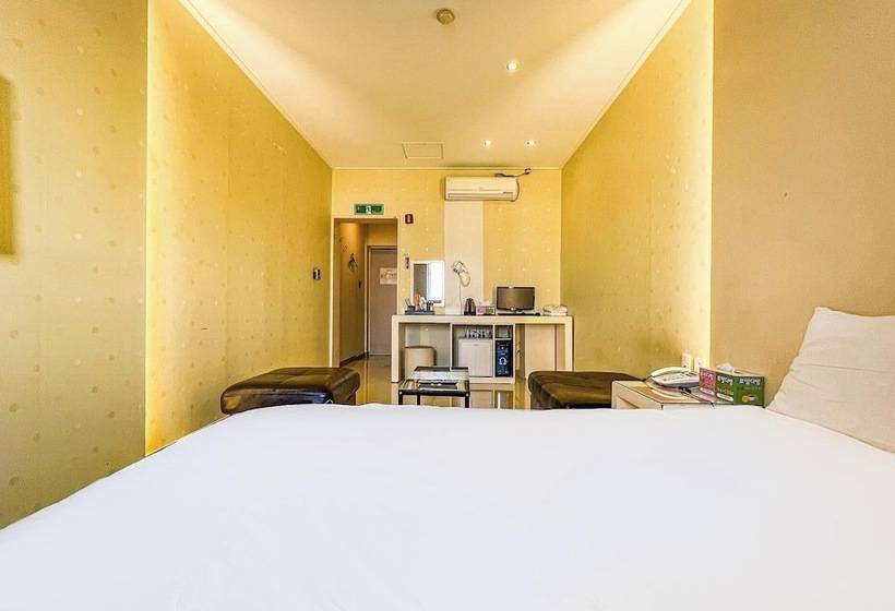 فندق على الطريق Gwangju Gonjiam Dream Palace Annex