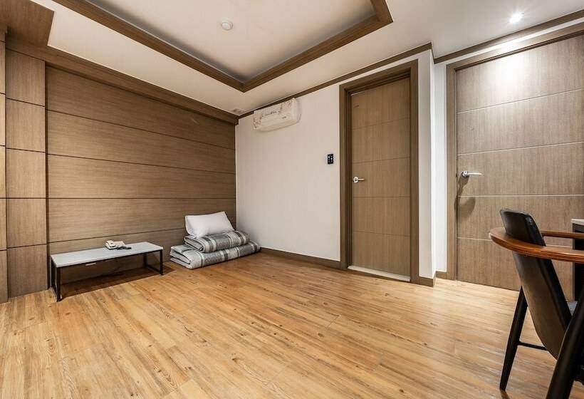 汽车旅馆  Gwangju Gonjiam M