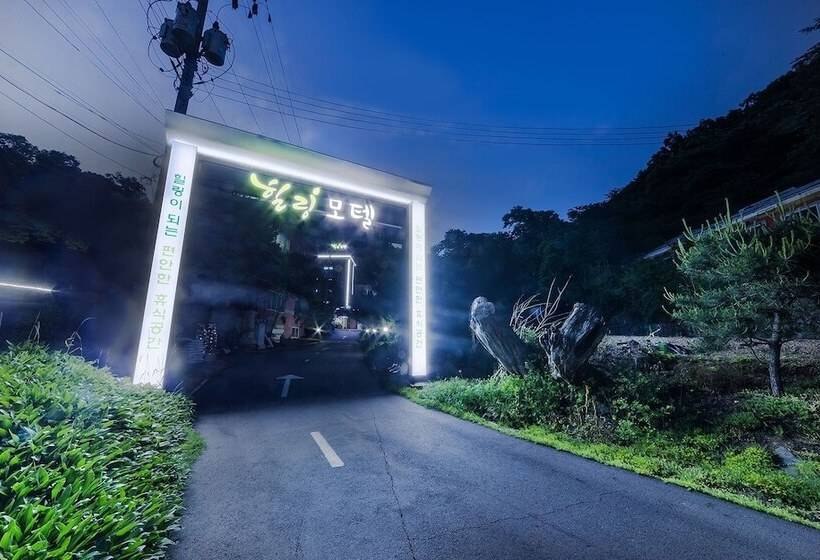 מוטל Gwangju Healing