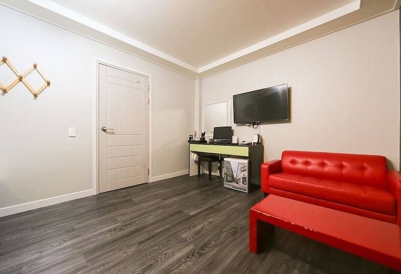 فندق على الطريق Gyeongsan King