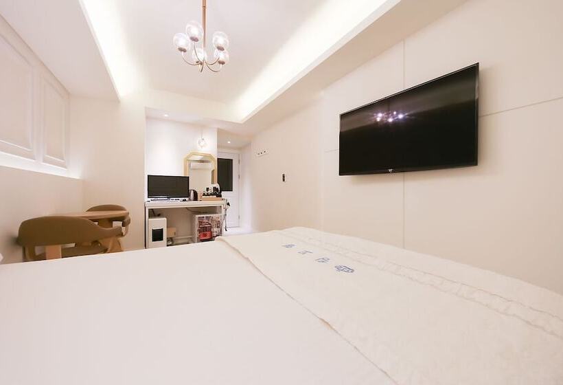 فندق على الطريق Gyeongsan King