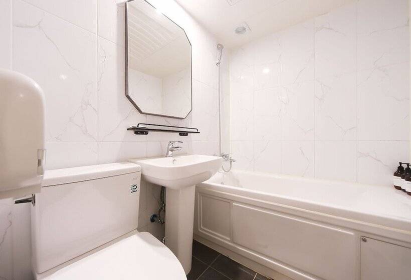 فندق على الطريق Gyeongsan King