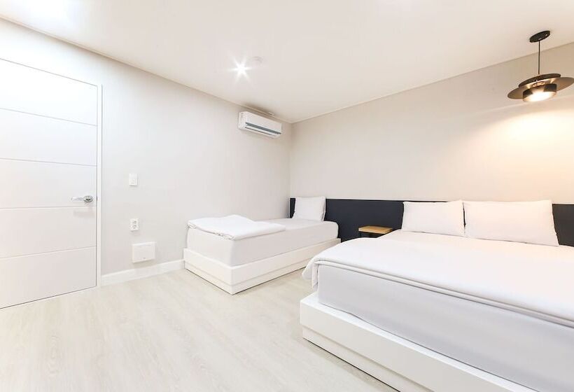 모텔 Gyeongsan Love Way