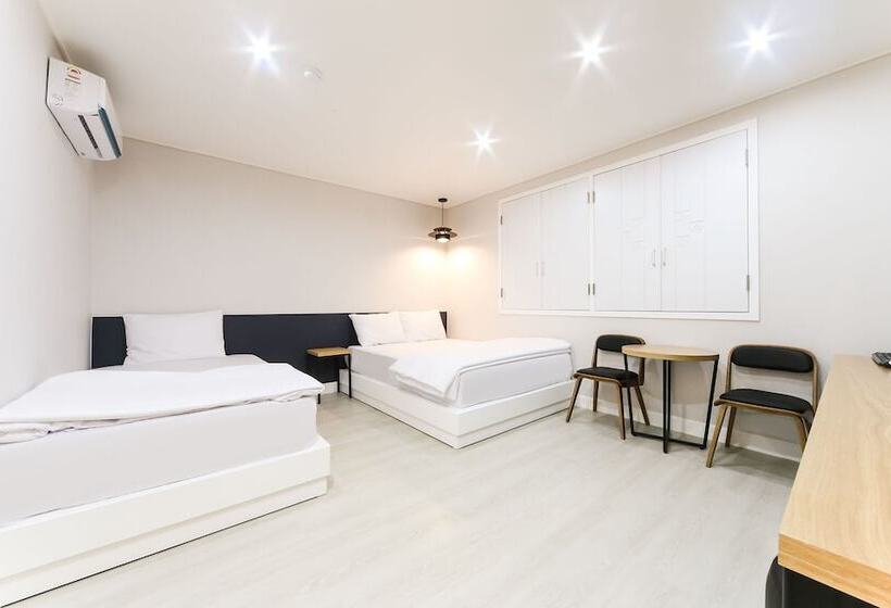 모텔 Gyeongsan Love Way