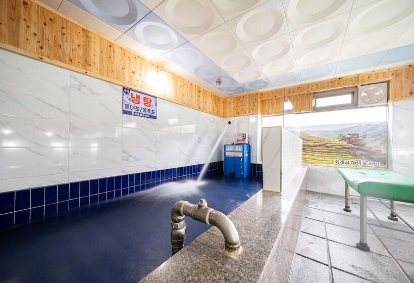 מוטל Hadong Hot Spring Hotel Sauna