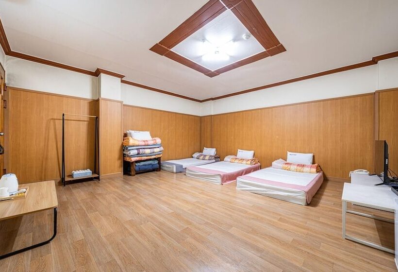 فندق على الطريق Haenam Ttangkkeut Beach