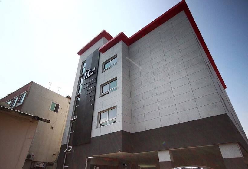 汽车旅馆  Haman The Moon