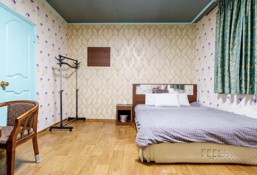 מוטל Hongcheon Cello