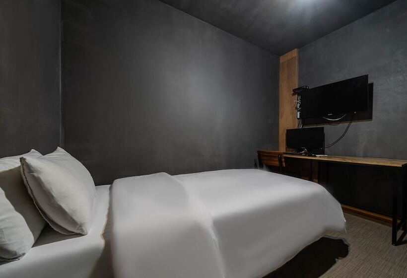 מוטל Hongcheon Dalkkum