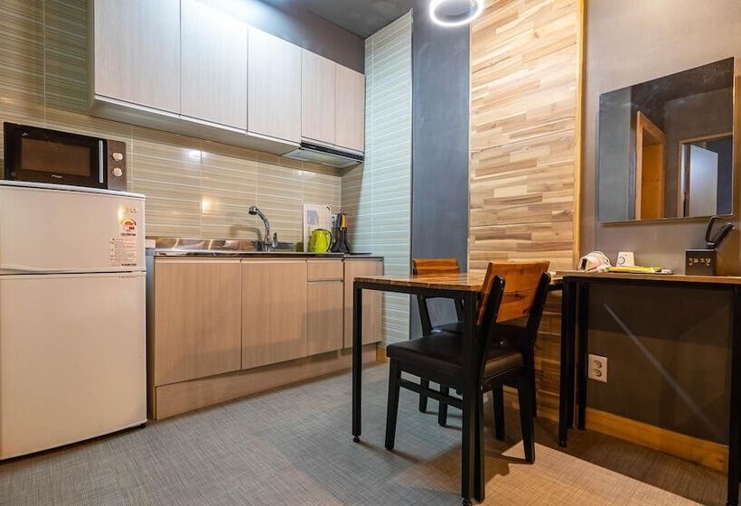 מוטל Hongcheon Dalkkum