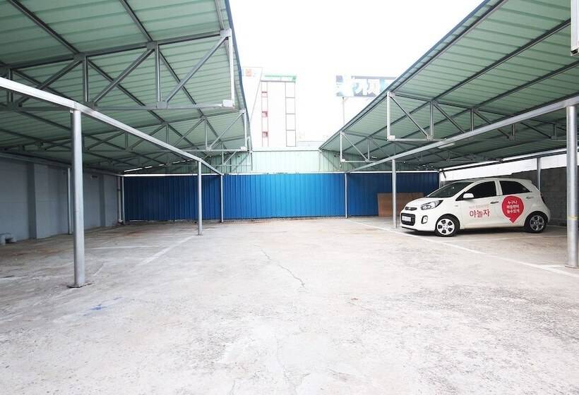 فندق على الطريق Iksan Hotel Banditburi