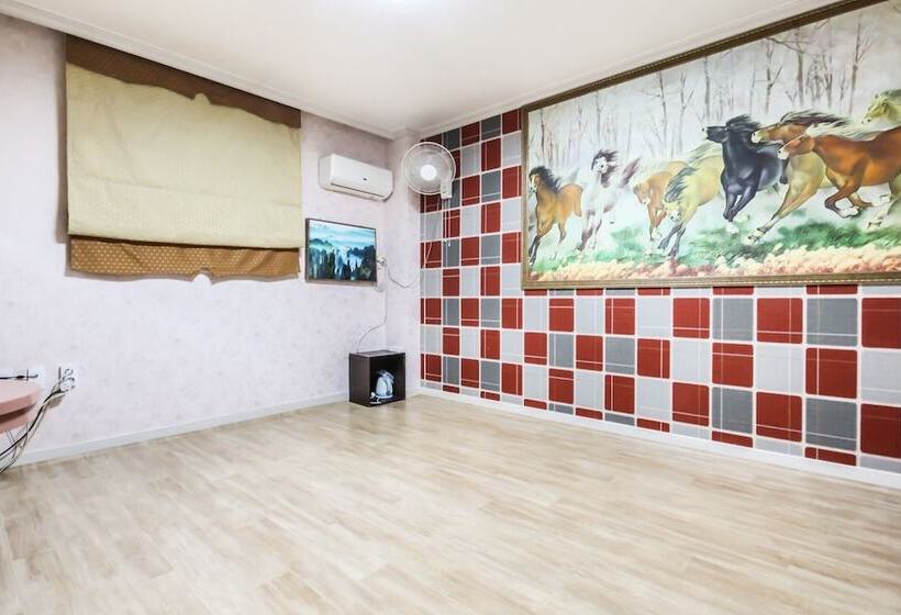 Imsil Okjeongho Motel