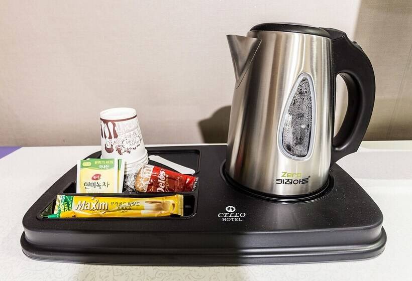 Motel Indeokwon Cello