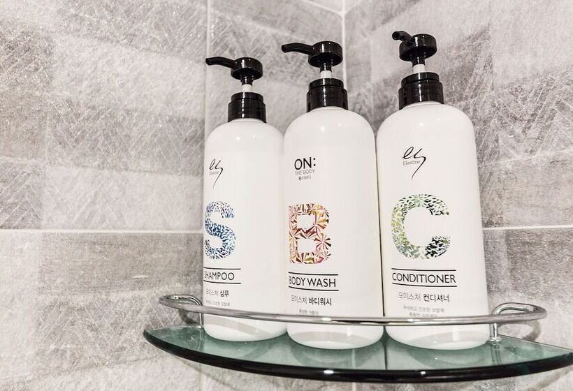 Motel Indeokwon Cello