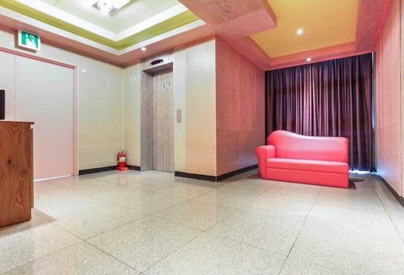 מוטל Inje Hotel Trip