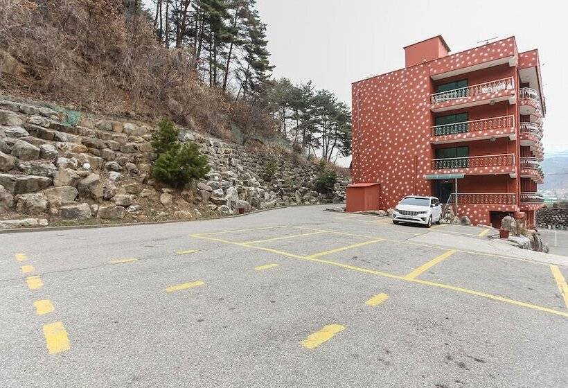 מוטל Inje Hotel Trip