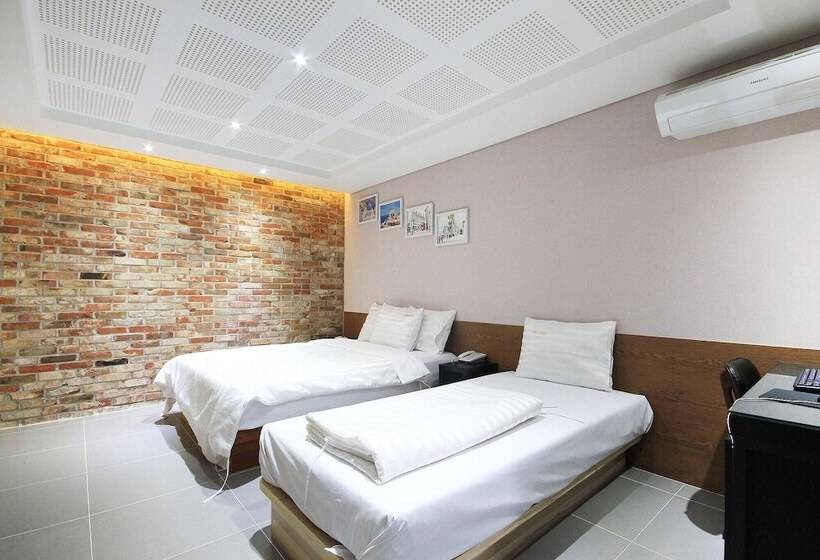 汽车旅馆  Jeonju Junghwasandong Foret