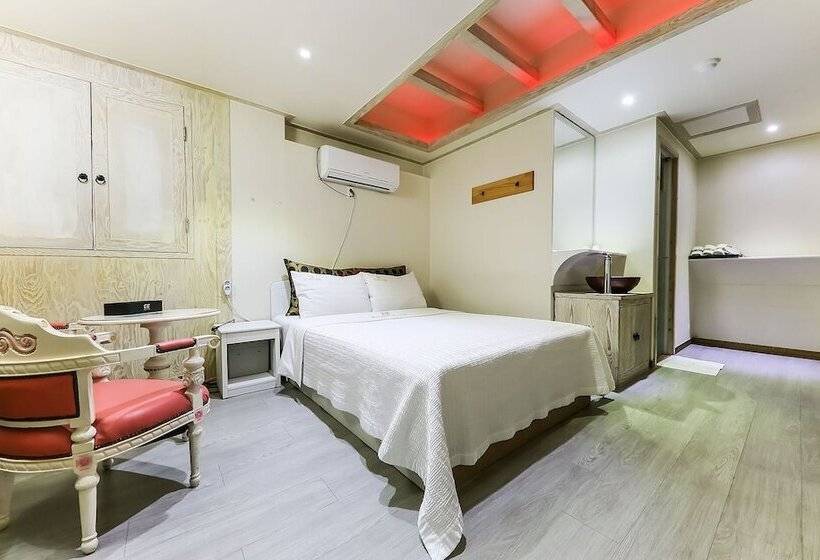 מוטל Jeungpyeong Buddy Buddy