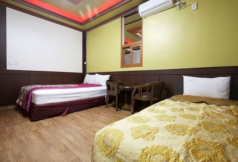 Мотель Jeungpyeong Hotel Italy